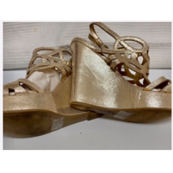 Jasmine Gold formal /club wedge SHOEsize 7.5 - Picture 1 of 13